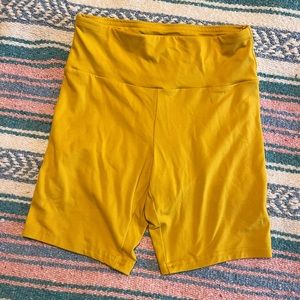 *sold on Merc* Wild Fable xs yoga shorts
